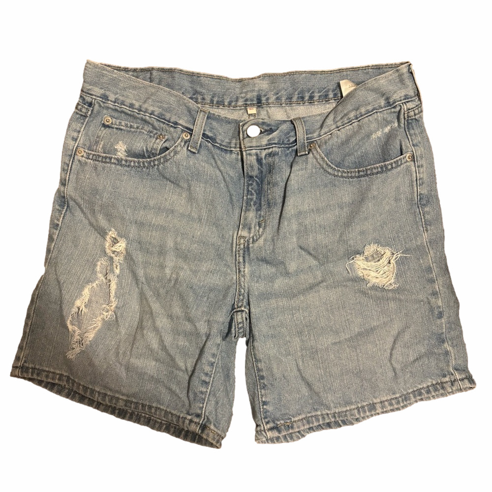 Levi’s midi shorts